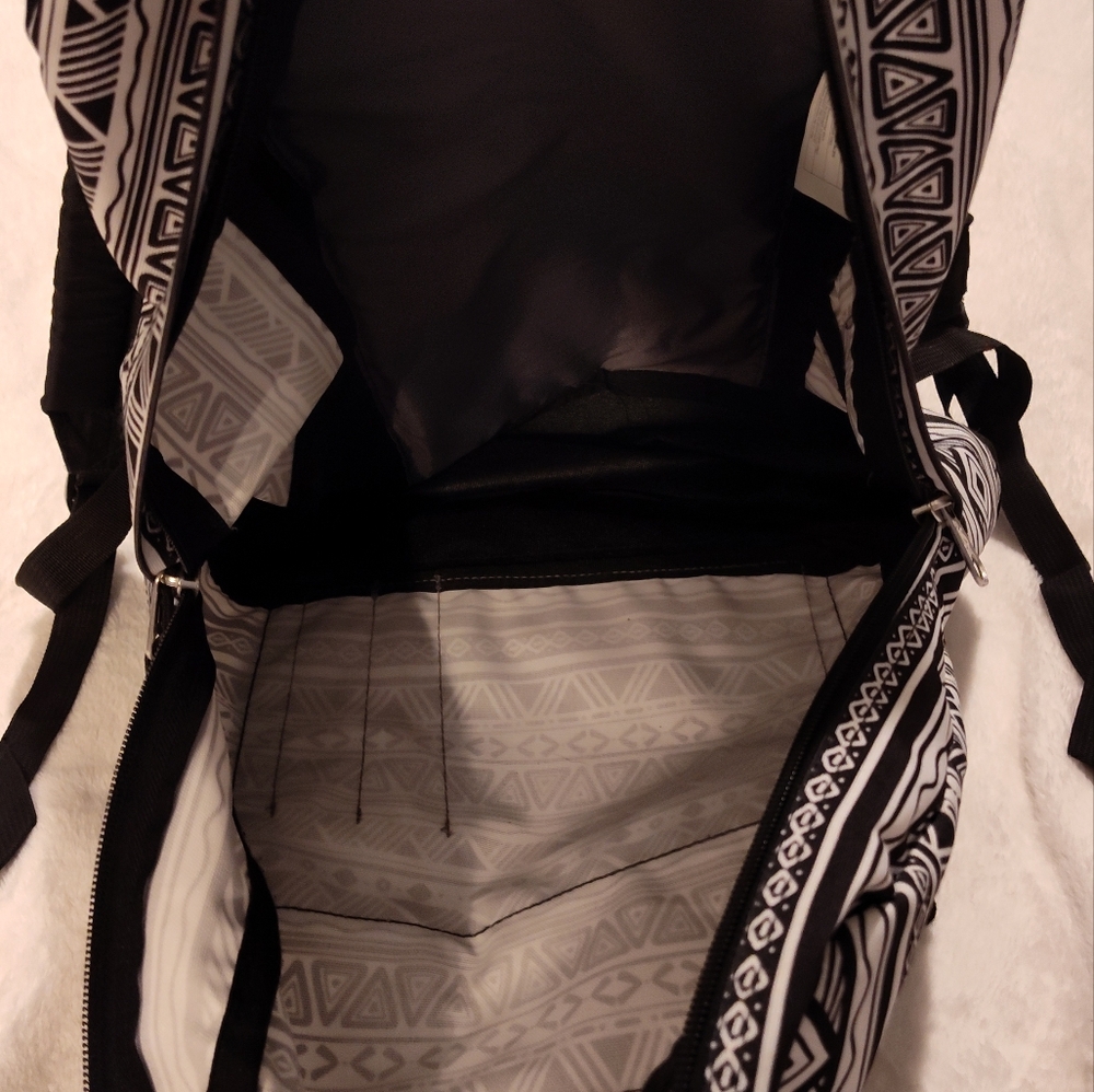 Like-New JANSPORT Backpack - Picture 5 of 12